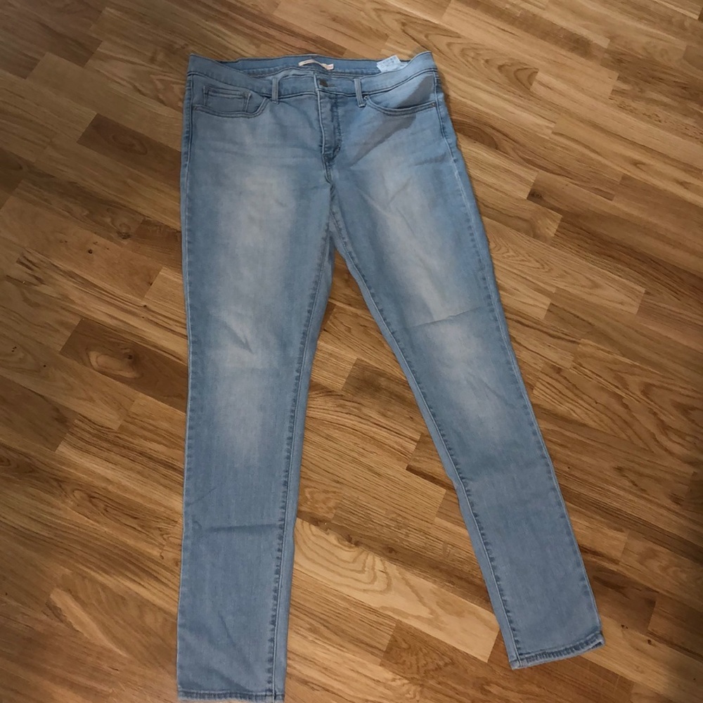 Never Worn Levi Jeans